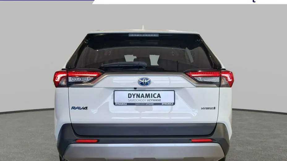 TOYOTA RAV4 -