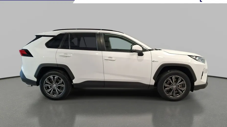 TOYOTA RAV4 -