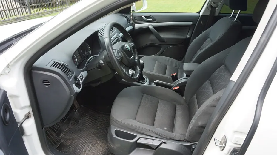 SKODA Octavia -