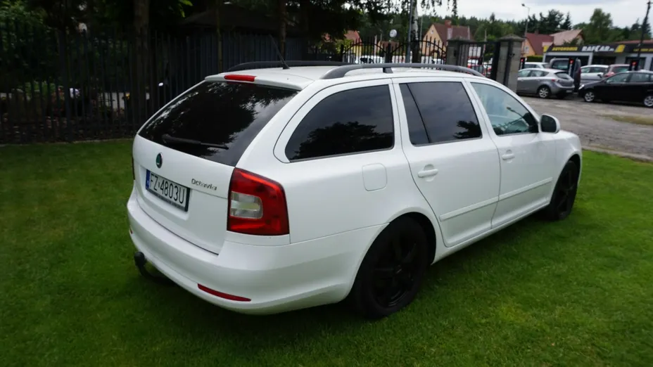 SKODA Octavia -