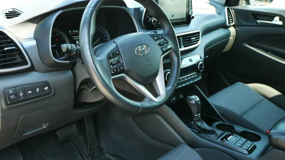 HYUNDAI Tucson -