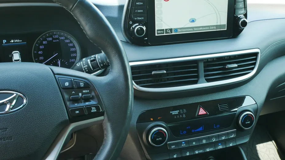 HYUNDAI Tucson -