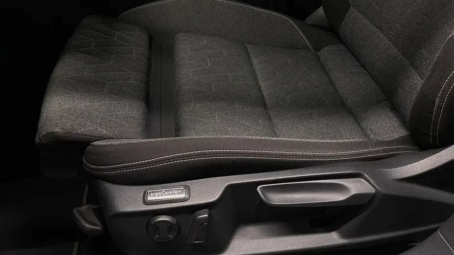 VOLKSWAGEN Passat -