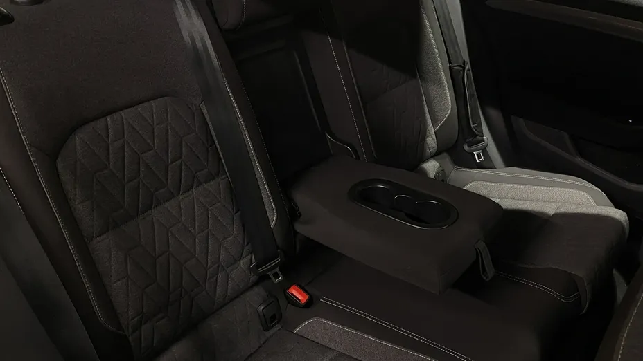 VOLKSWAGEN Passat -