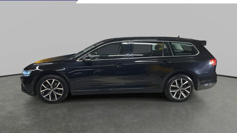 VOLKSWAGEN Passat -