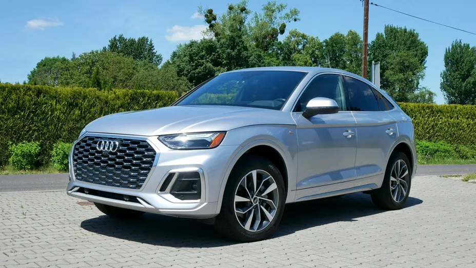 AUDI Q5 -