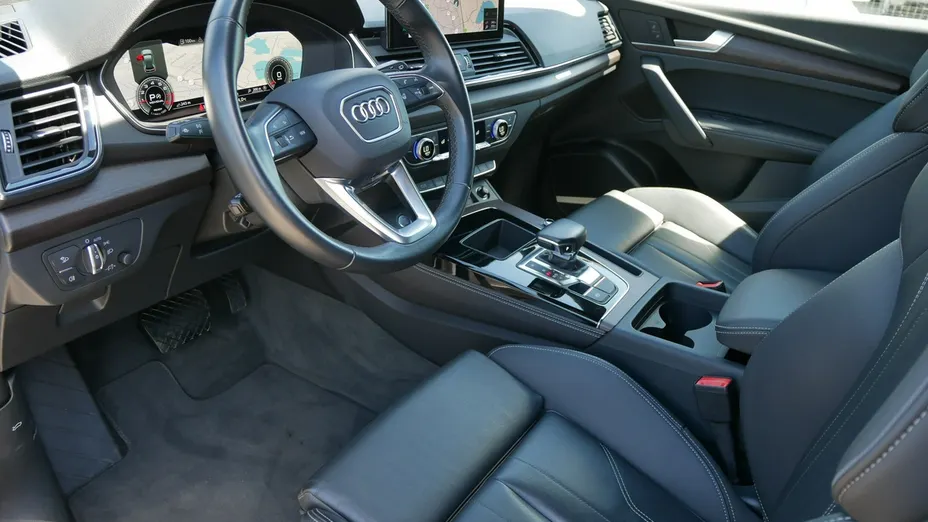 AUDI Q5 -