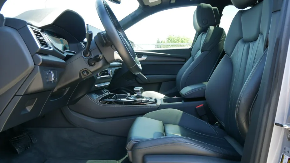 AUDI Q5 -
