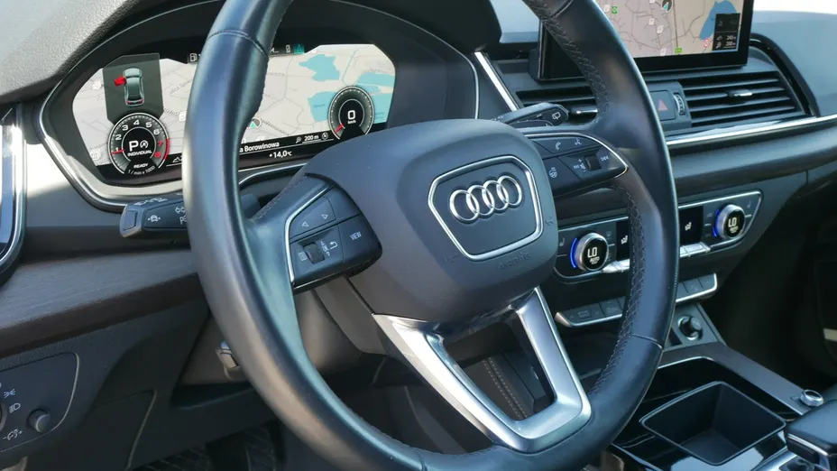 AUDI Q5 -