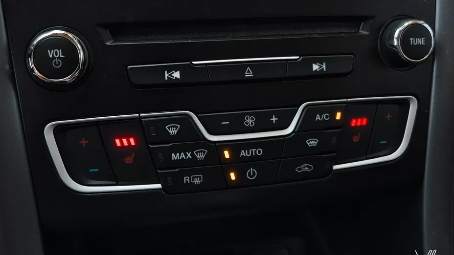 FORD Mondeo -