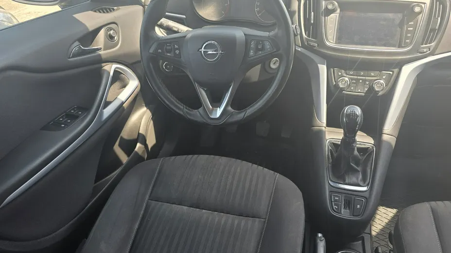 OPEL Zafira -