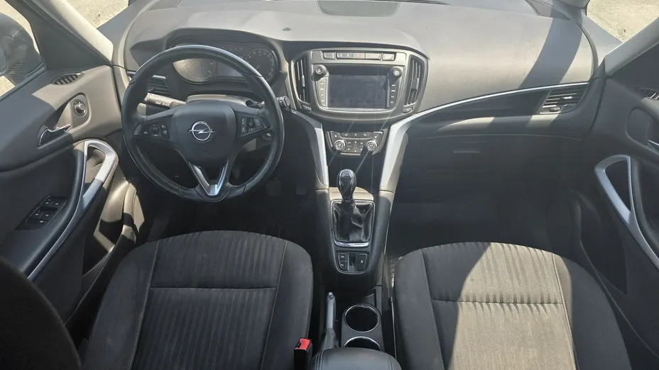OPEL Zafira -
