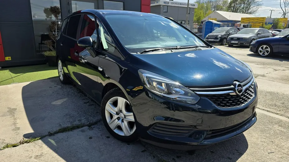 OPEL Zafira -
