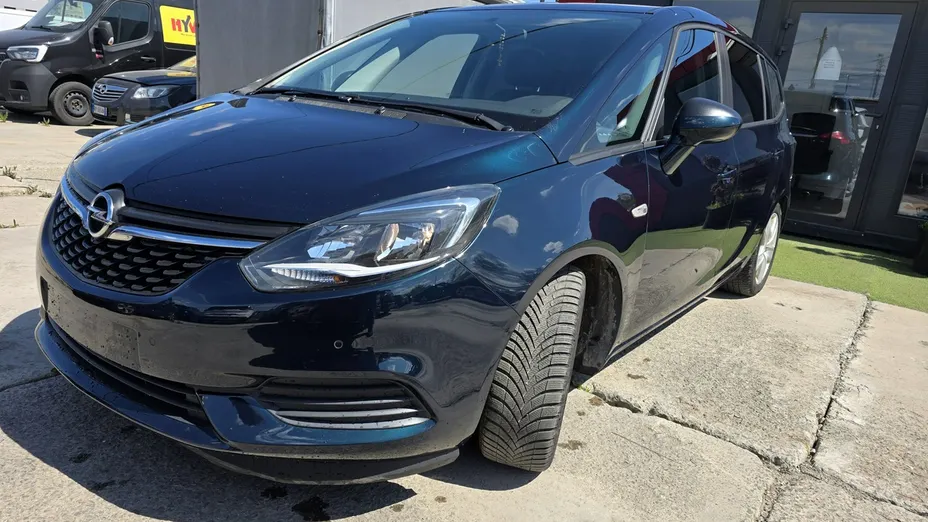 OPEL Zafira -