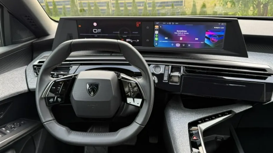 PEUGEOT 3008 -