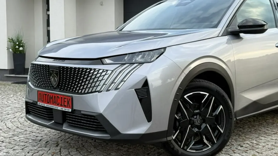 PEUGEOT 3008 -