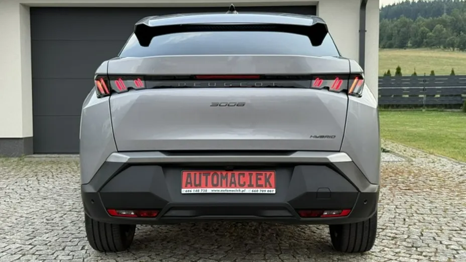 PEUGEOT 3008 -