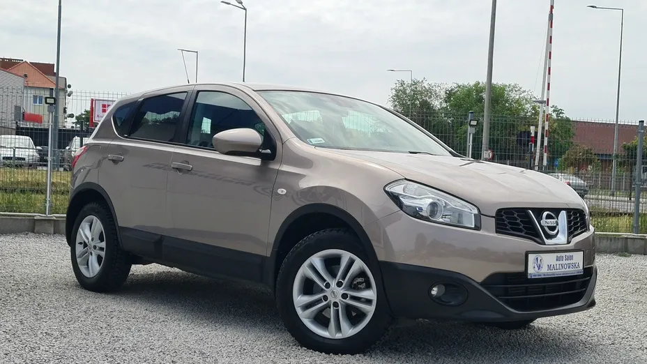 NISSAN Qashqai -