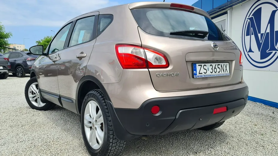 NISSAN Qashqai -