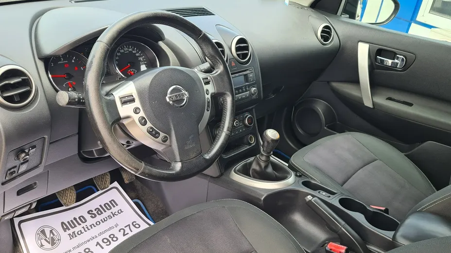 NISSAN Qashqai -
