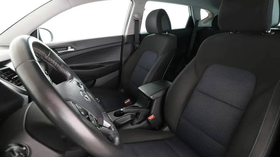 HYUNDAI Tucson -