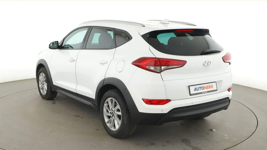 HYUNDAI Tucson -
