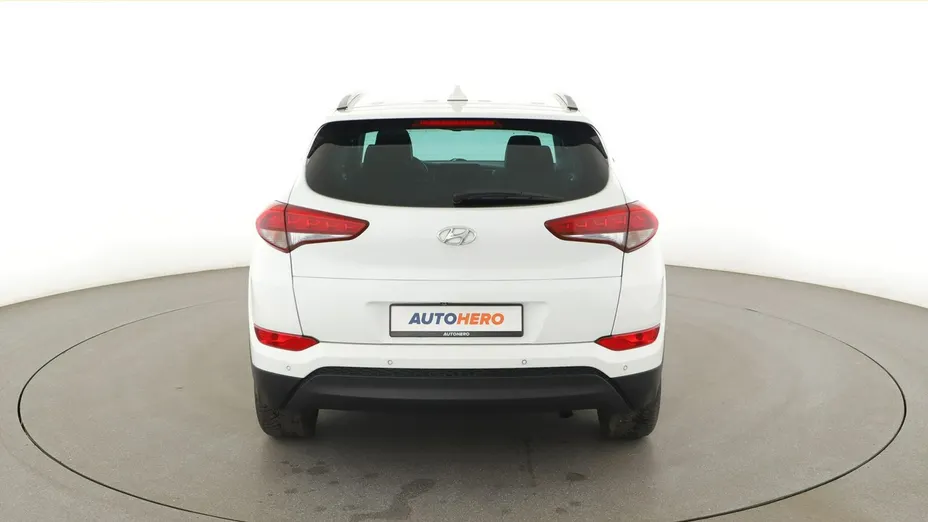 HYUNDAI Tucson -
