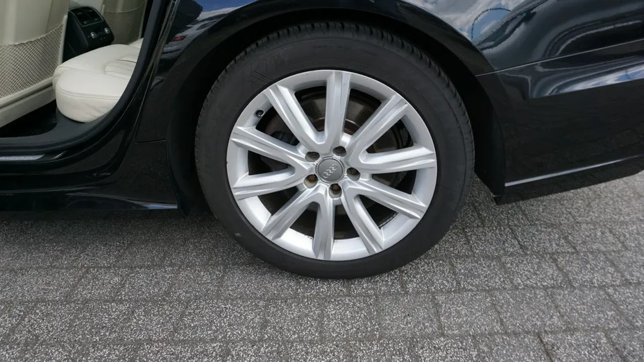 AUDI A6 Avant -