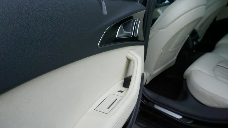 AUDI A6 Avant -