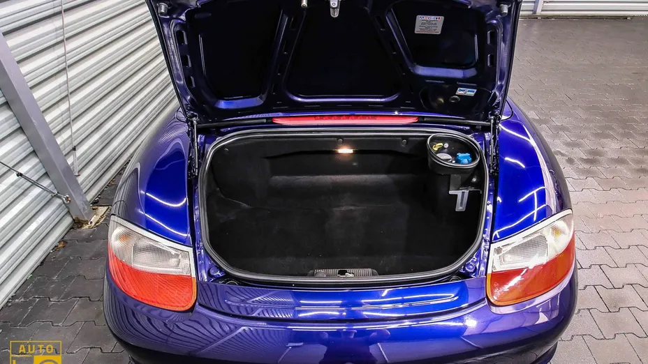PORSCHE Boxster -