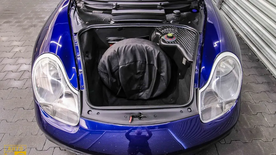 PORSCHE Boxster -