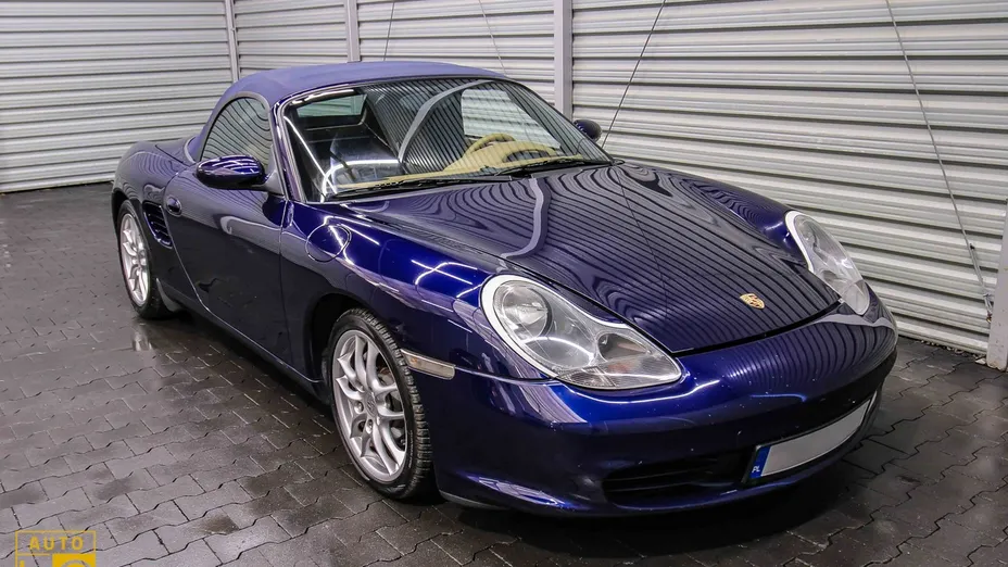 PORSCHE Boxster -