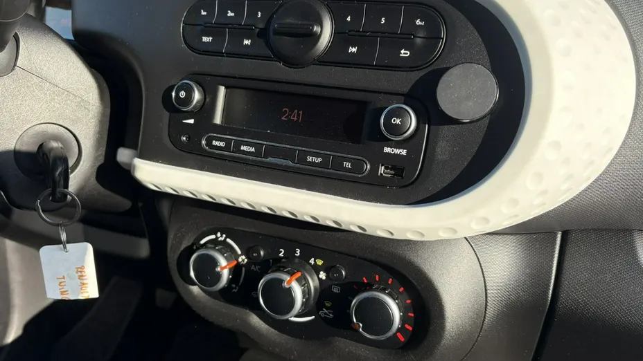 RENAULT Twingo -