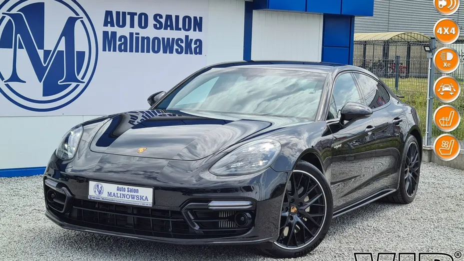 PORSCHE Panamera -