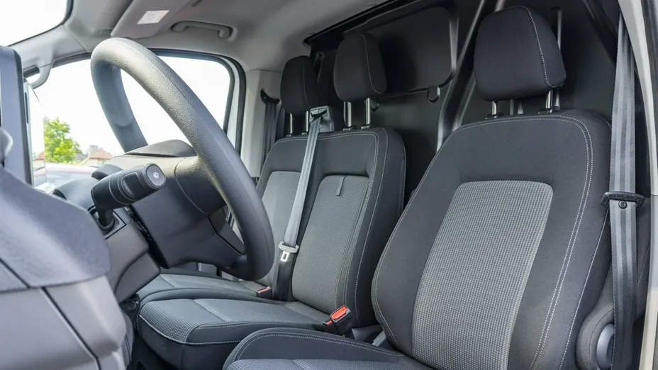 VOLKSWAGEN Transporter -