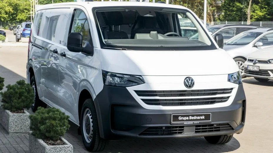 VOLKSWAGEN Transporter -