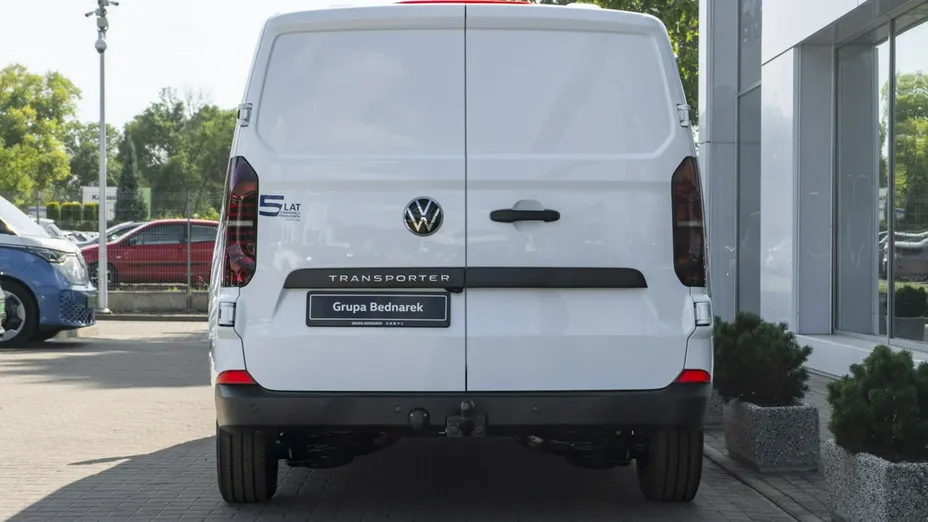 VOLKSWAGEN Transporter -