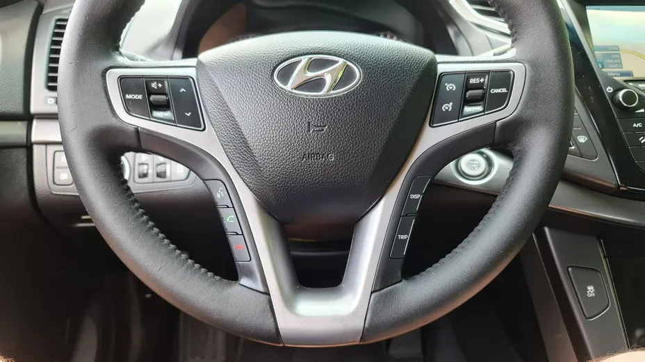 HYUNDAI i40 -