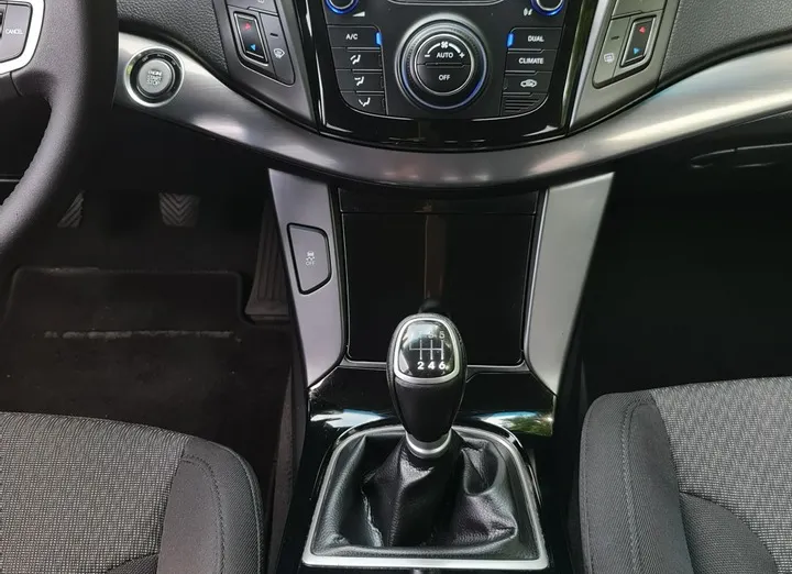 HYUNDAI i40 -