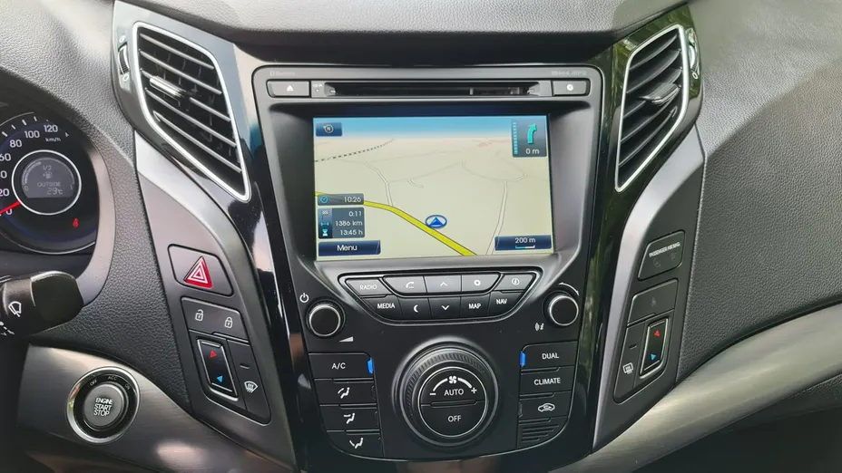 HYUNDAI i40 -