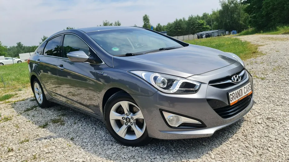 HYUNDAI i40 -