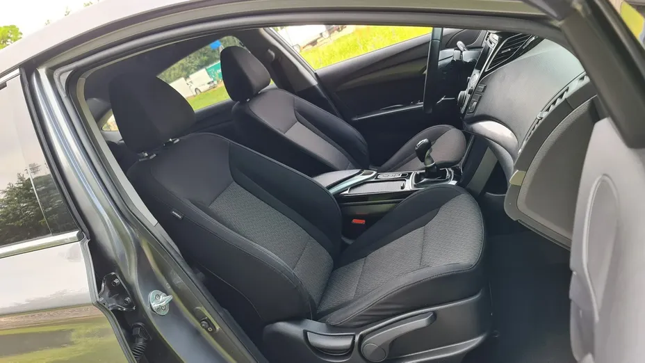 HYUNDAI i40 -