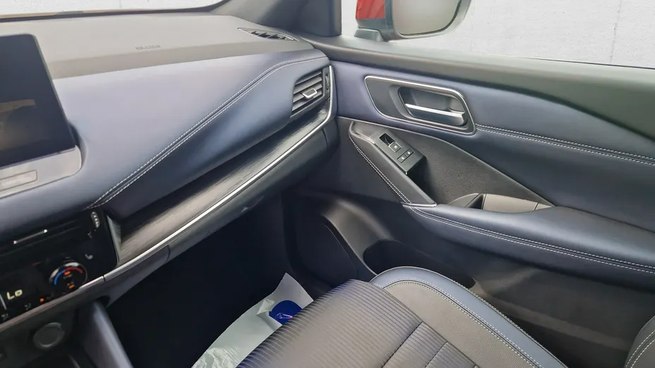 NISSAN Qashqai -