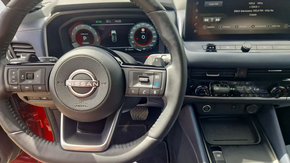 NISSAN Qashqai -