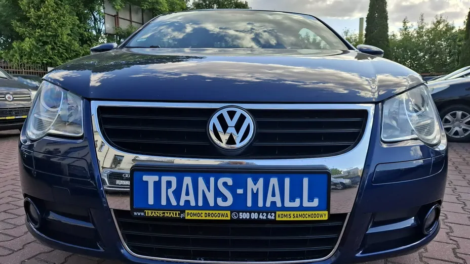 VOLKSWAGEN Eos -