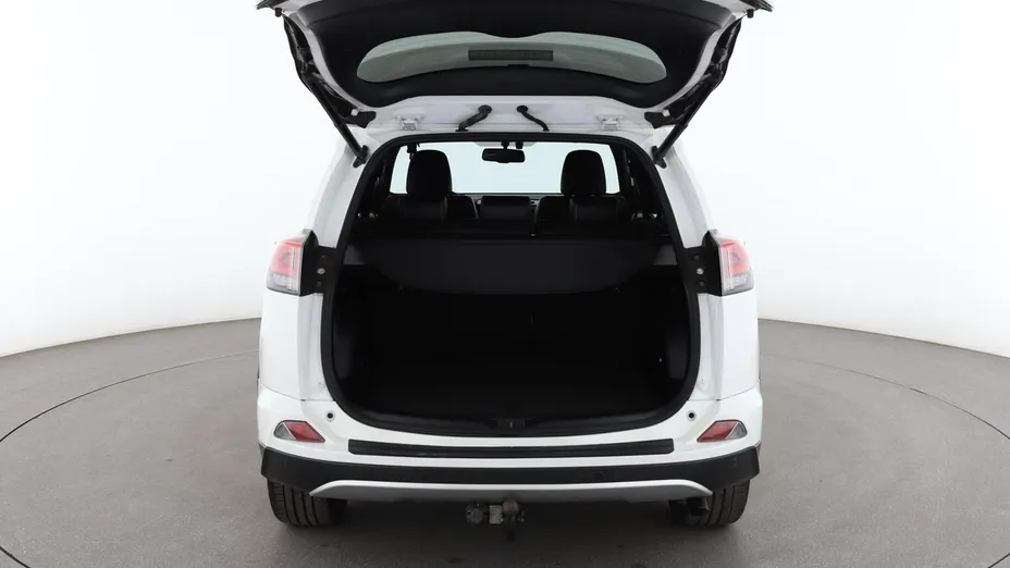 TOYOTA RAV4 -