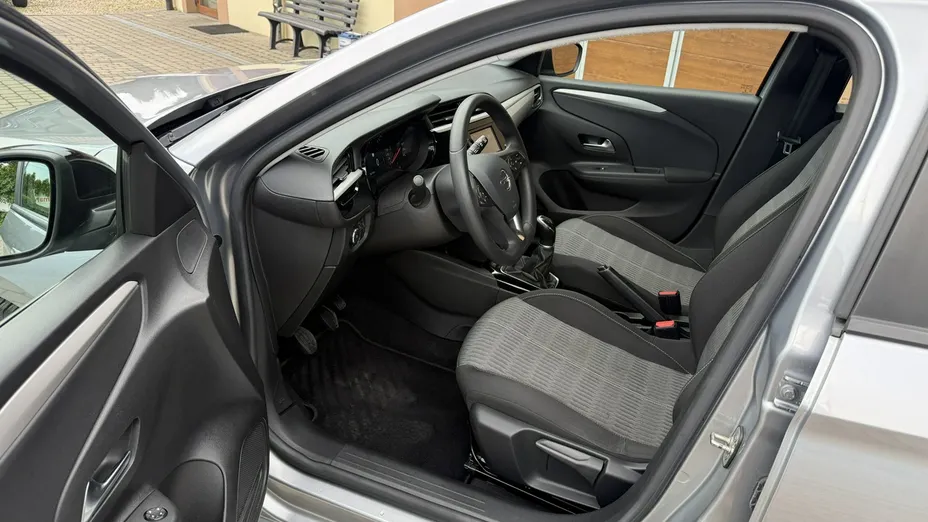 OPEL Corsa -