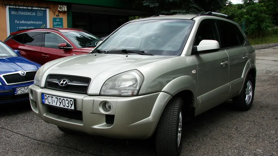 HYUNDAI Tucson -