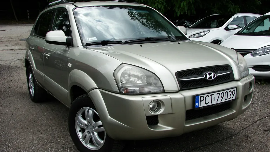 HYUNDAI Tucson -