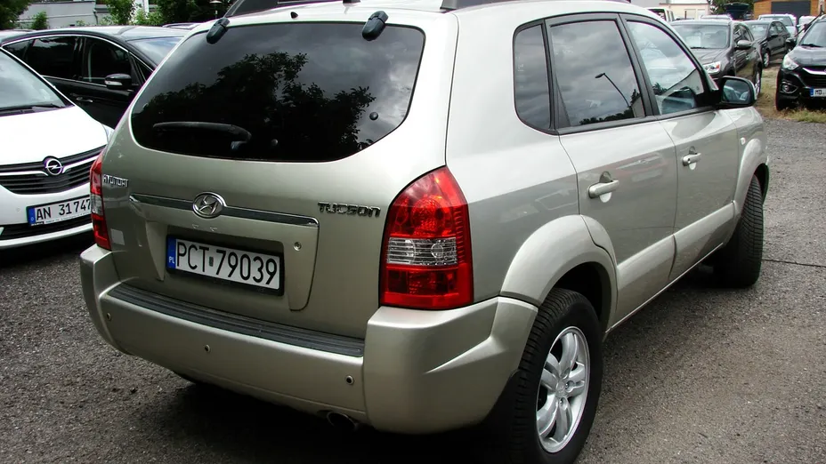 HYUNDAI Tucson -